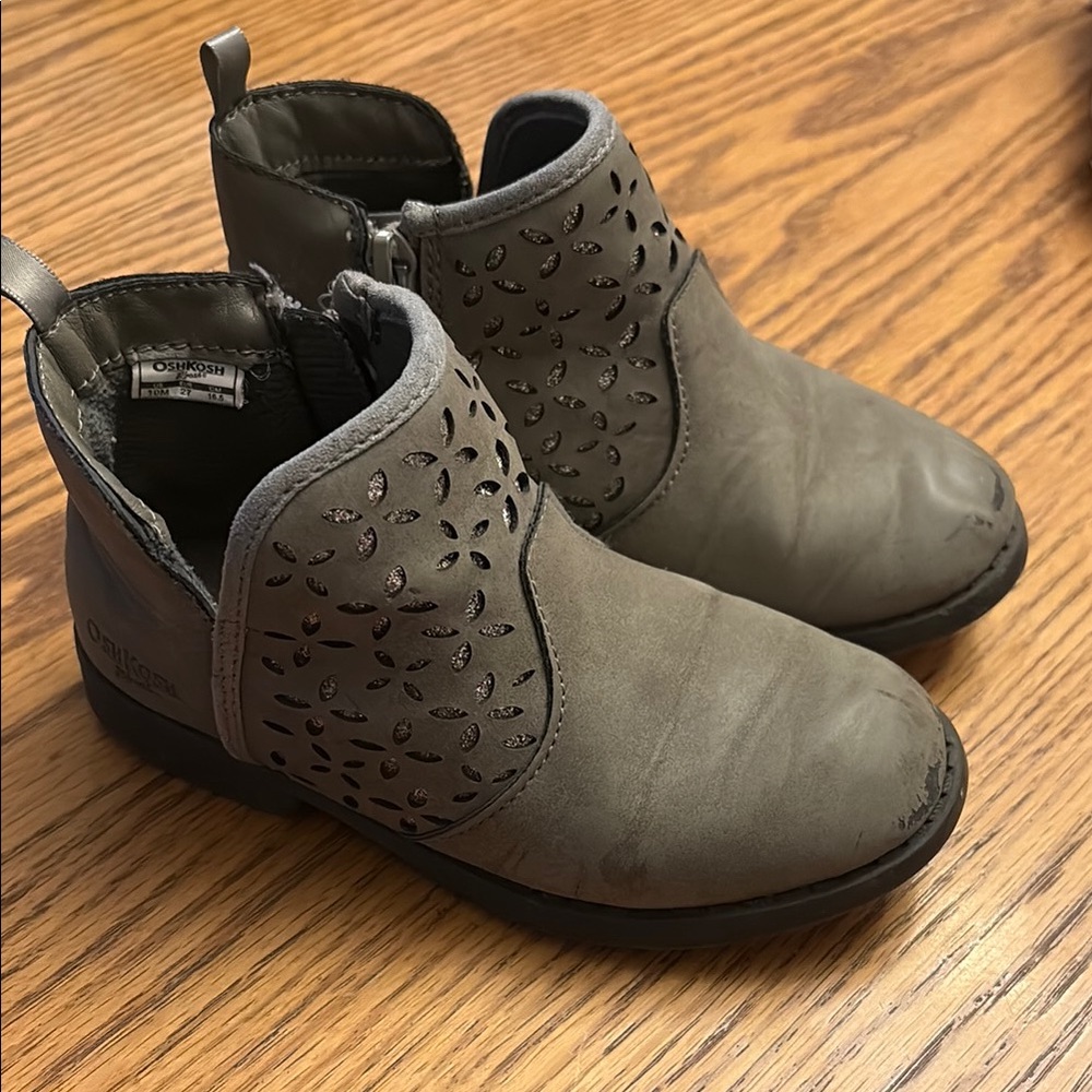 OshKosh B'gosh Gray Ankle Boots